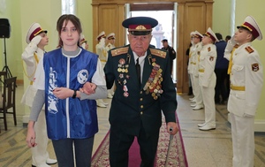 Волонтерская помощь в проведении торжественной церемонии награждения ветеранов ВОВ