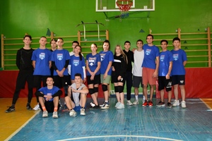 Спортсмены студенческого спортивного клуба «КМК» одержали победу в соревнованиях по волейболу «Твоя подача»